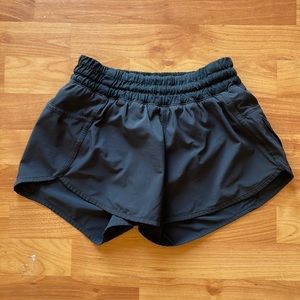 Black Lulu lemon shorts